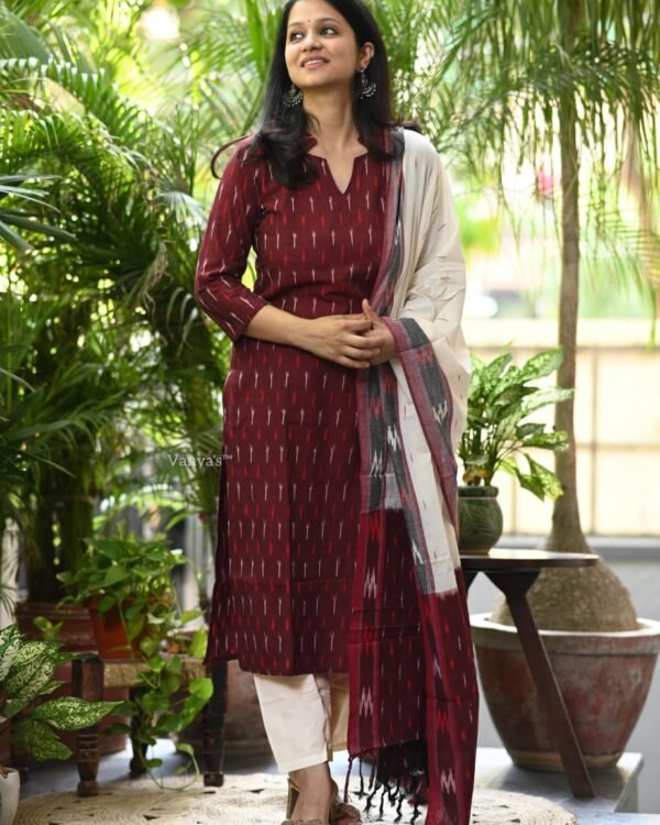 Pure Handloom ikkath pochampally