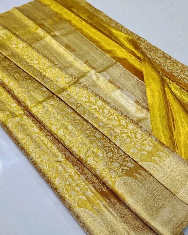 Pure kanchipattu floral silver jari and gold jari