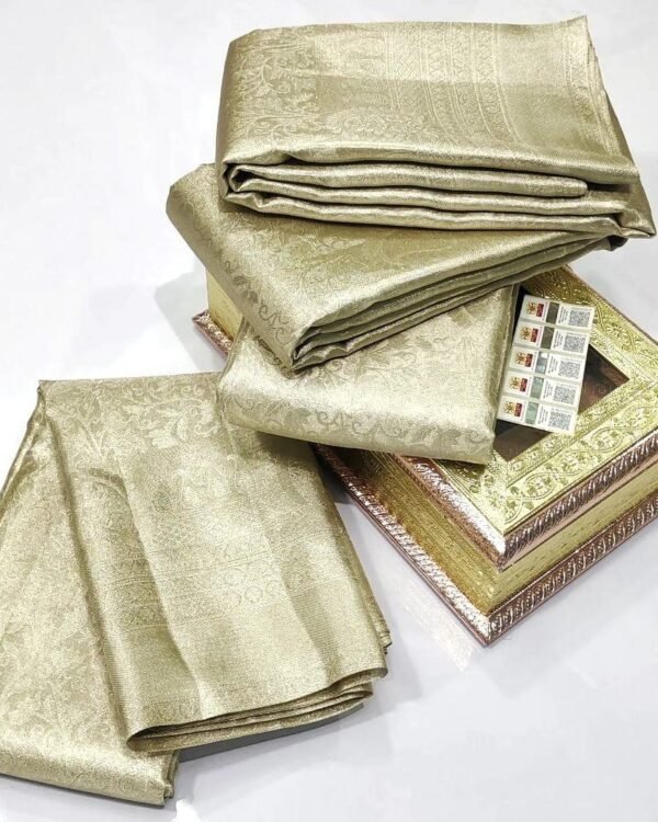 Pure kanchipattu floral all over silver jari