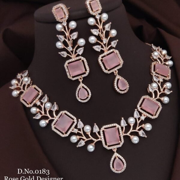 AD Necklace Set