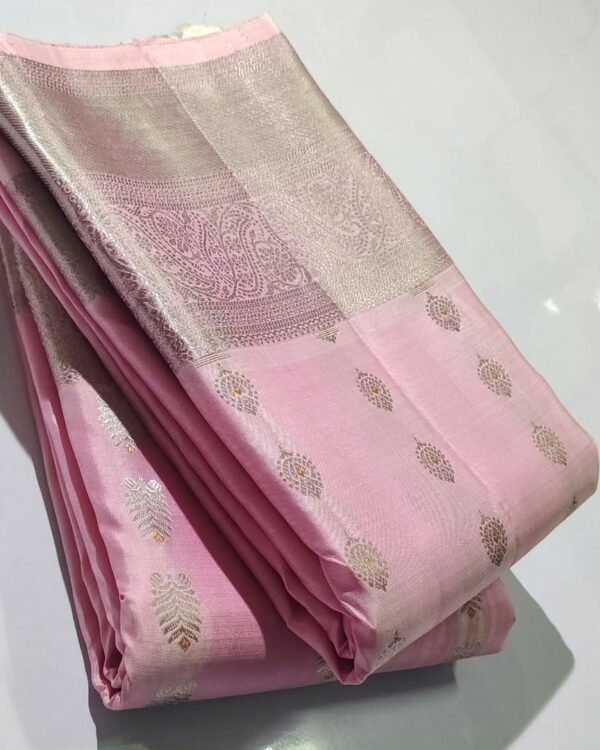 Trendy kanchipattu resham Meena butties designs