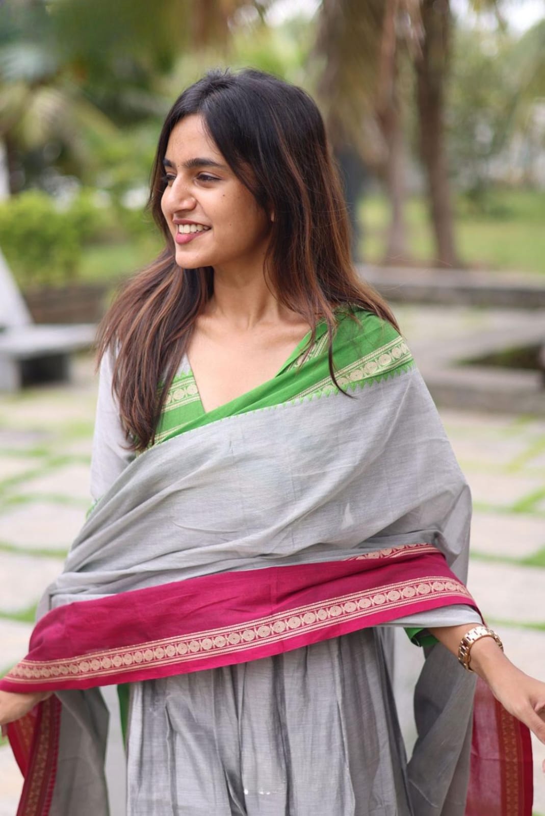 Special Handloom Grey Suite Set 5 Special Handloom Grey Suite Set - Image 5