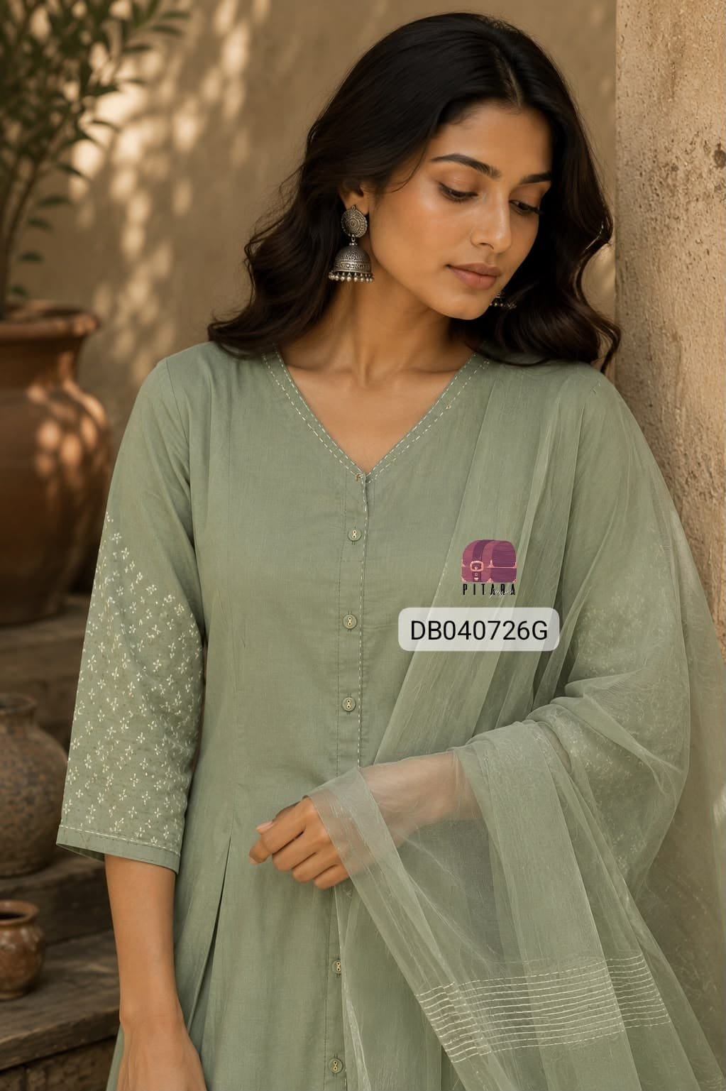 Premium fine cotton kurta with kantha 3 Premium fine cotton kurta with kantha - Image 3
