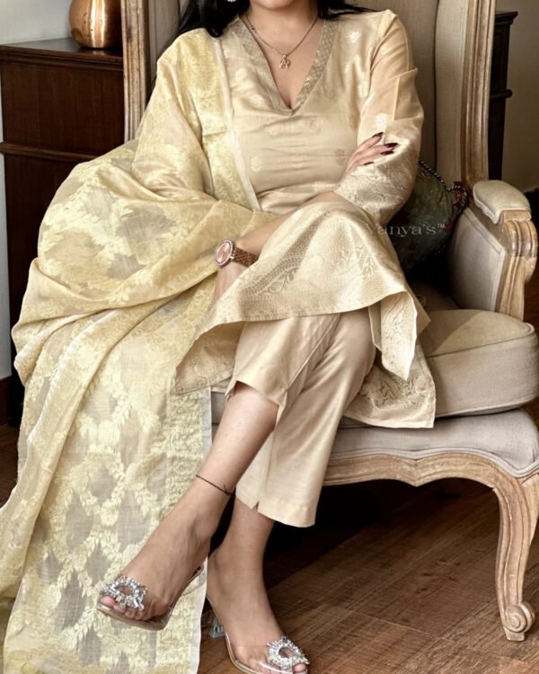 Pure banarsi silk kurti