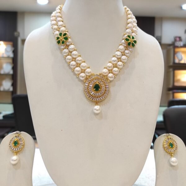 Beautiful Pearl necklace