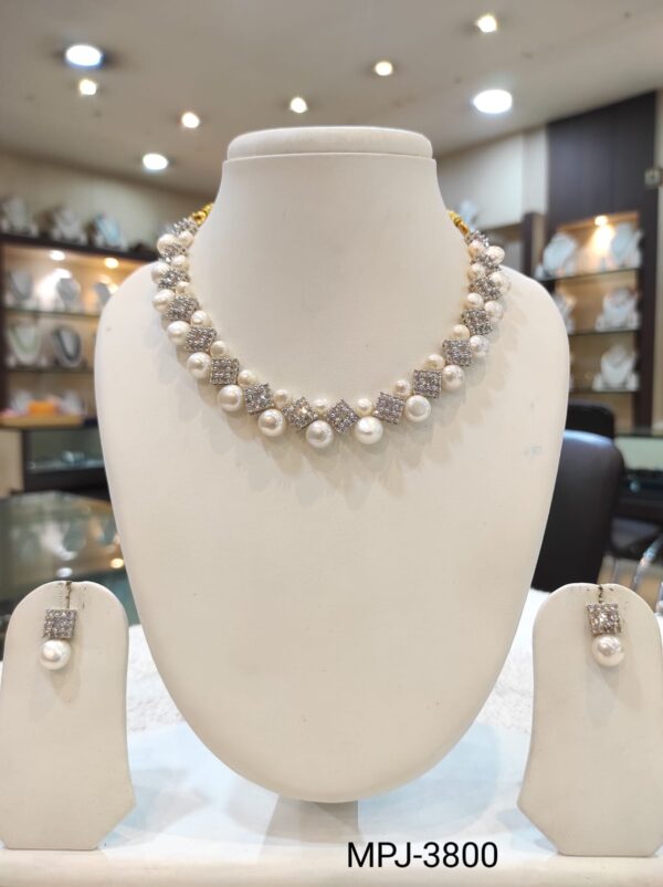 Pearl necklace - Image 8