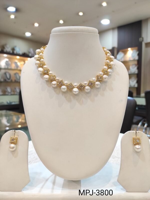 Pearl necklace - Image 7