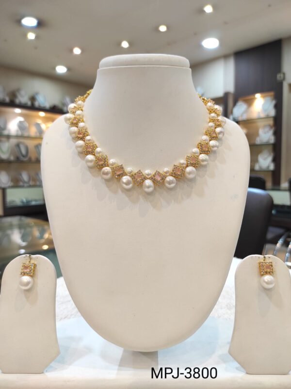 Pearl necklace - Image 6