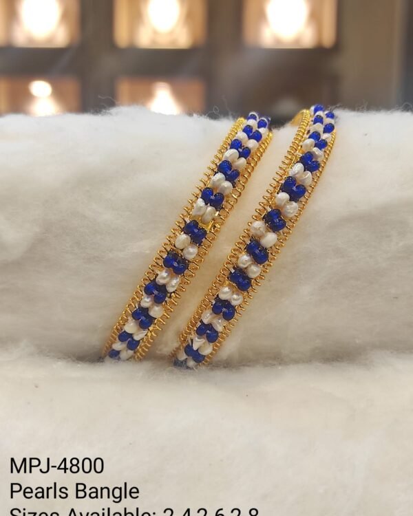 Beautiful Pearl Bangle