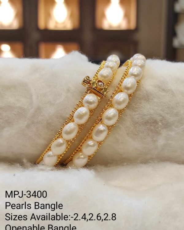 Special Pearl Bangle