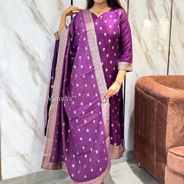 Shop Dola silk banarasi kurti set