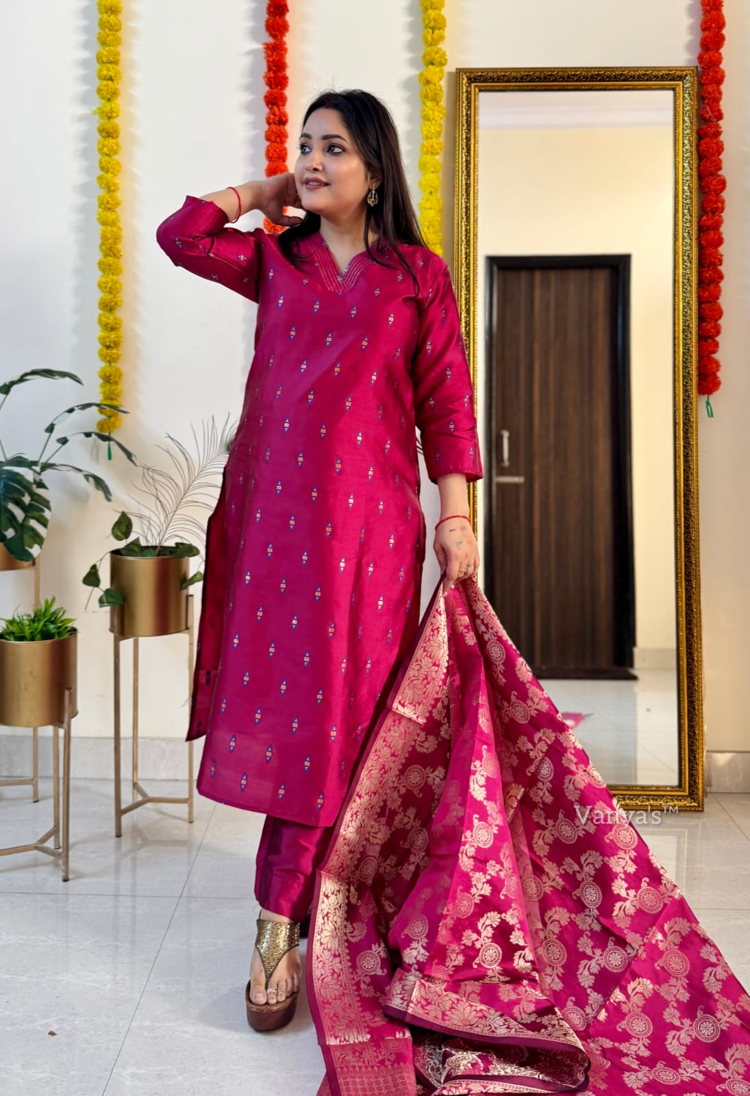 Kurta dola silk banarasi 2 Kurta dola silk banarasi - Image 2