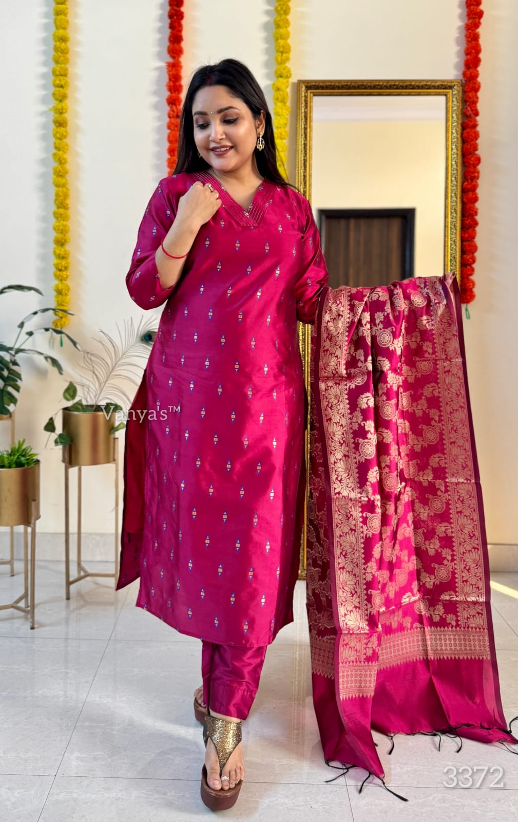 Kurta dola silk banarasi 3 Kurta dola silk banarasi - Image 3