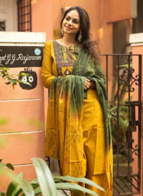 Cotton kurta with traditional