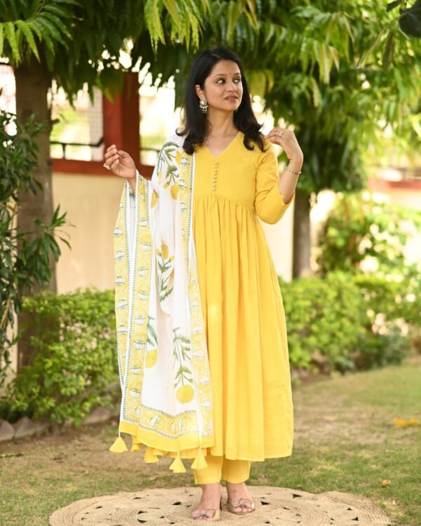Mul cotton alia cut kurta