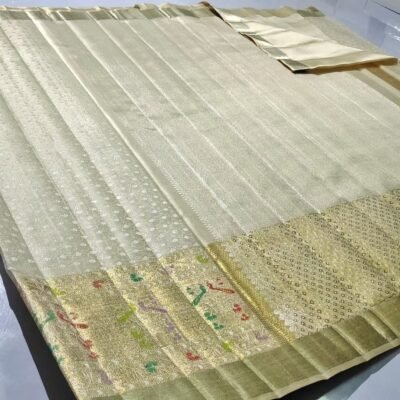 Pure kanchipattu handloom 2g scart boarder with peacock stitching Meena brocade designs