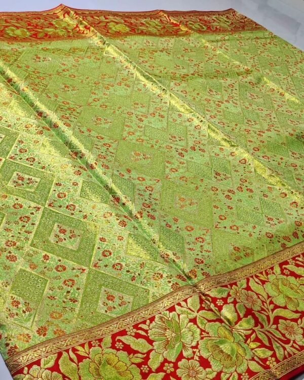 Pure kanchipattu tissue edge to edge floral design