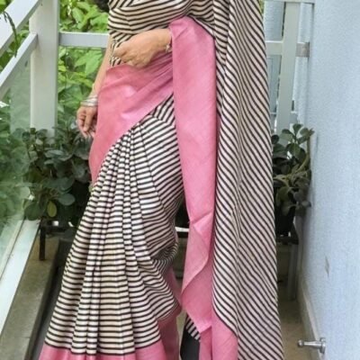 Hand printed on pure handloom tussar with unstitched blouse