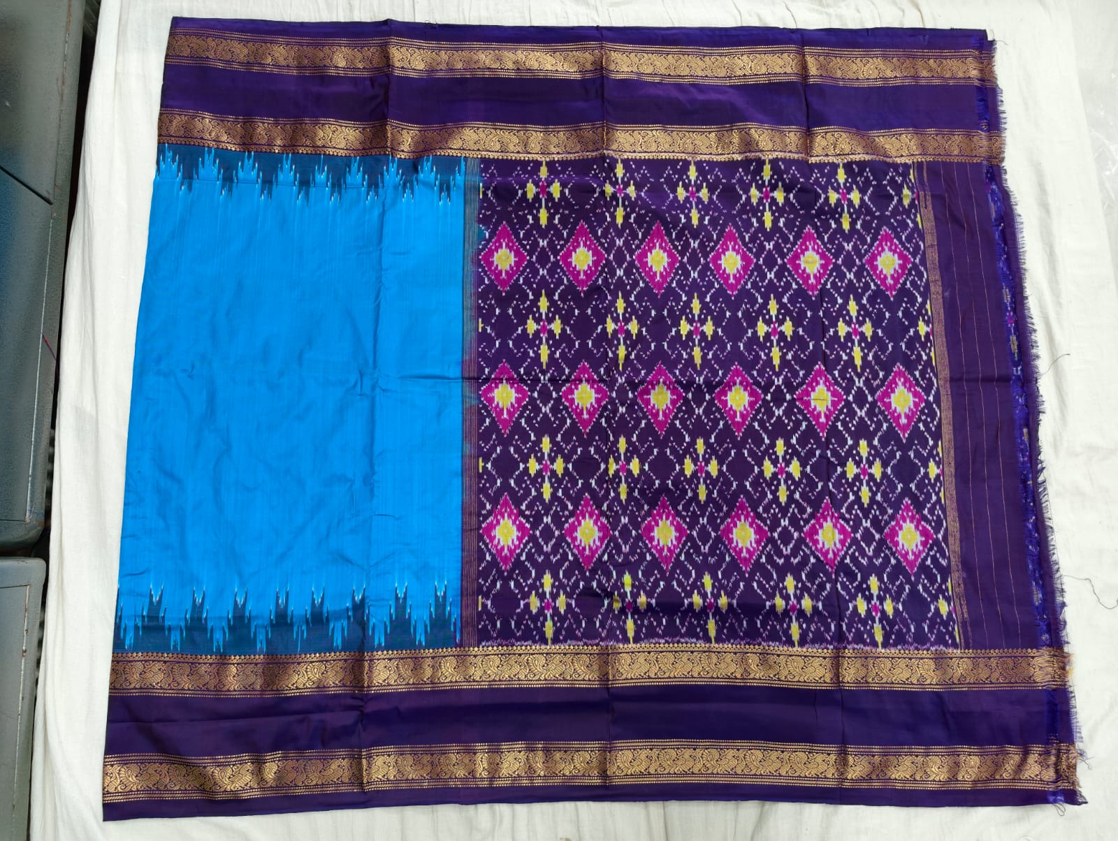 Best Ikkat Silk Sarees 4 Best Ikkat Silk Sarees - Image 4