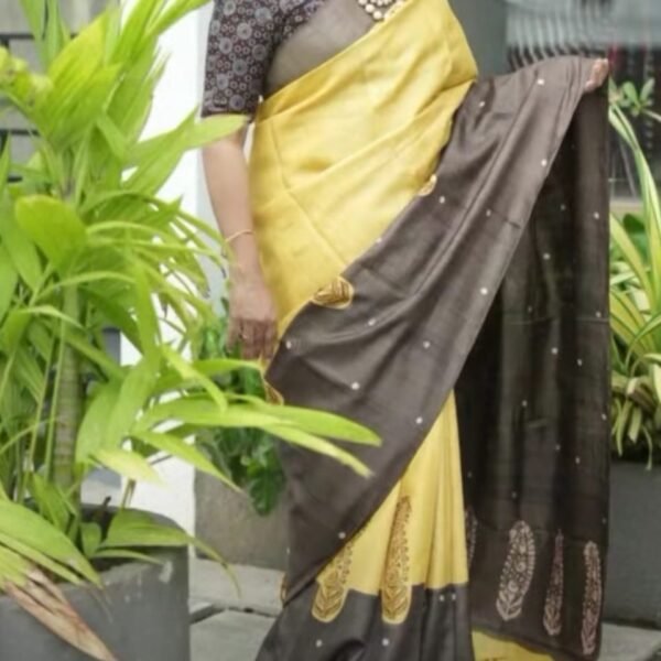 Exclusive hand Kodi printed on pure handloom tussar with unstitched blouse