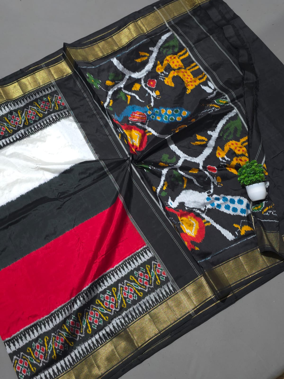 Exclusive Ikkat Silk Sarees 4 Exclusive Ikkat Silk Sarees - Image 4