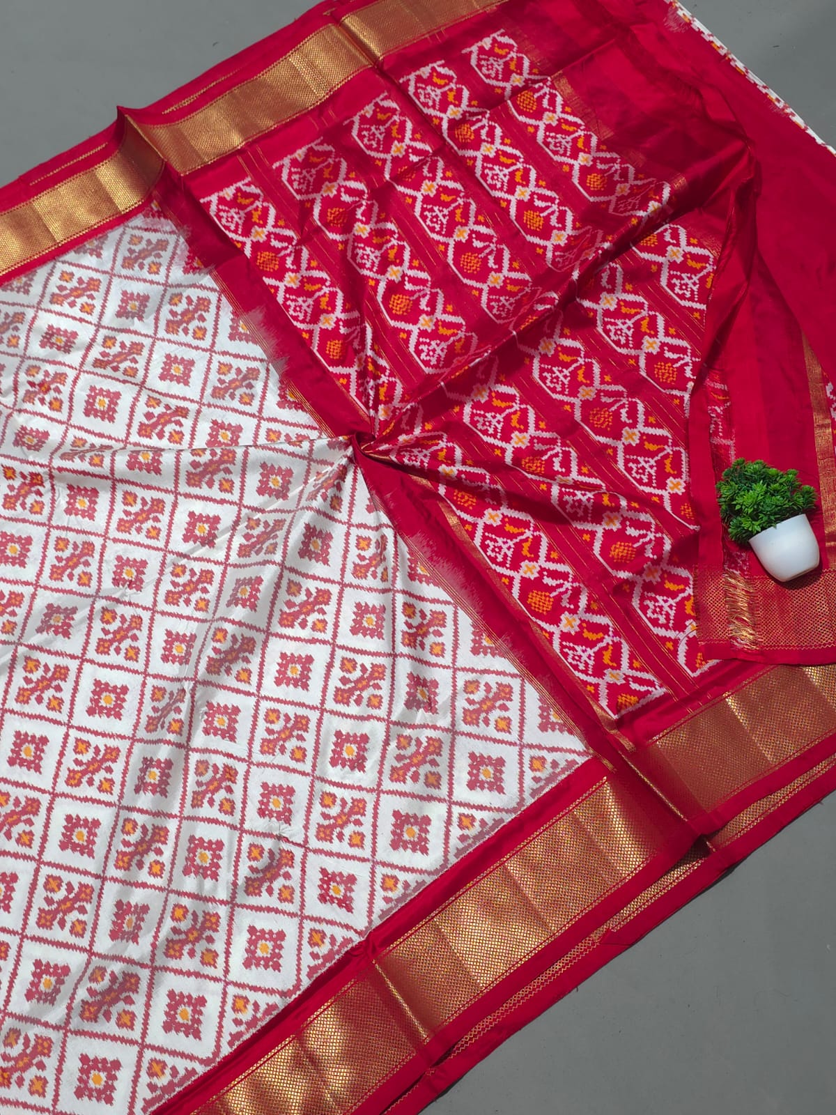 Exclusive Ikkat Silk Sarees 10 Exclusive Ikkat Silk Sarees - Image 10