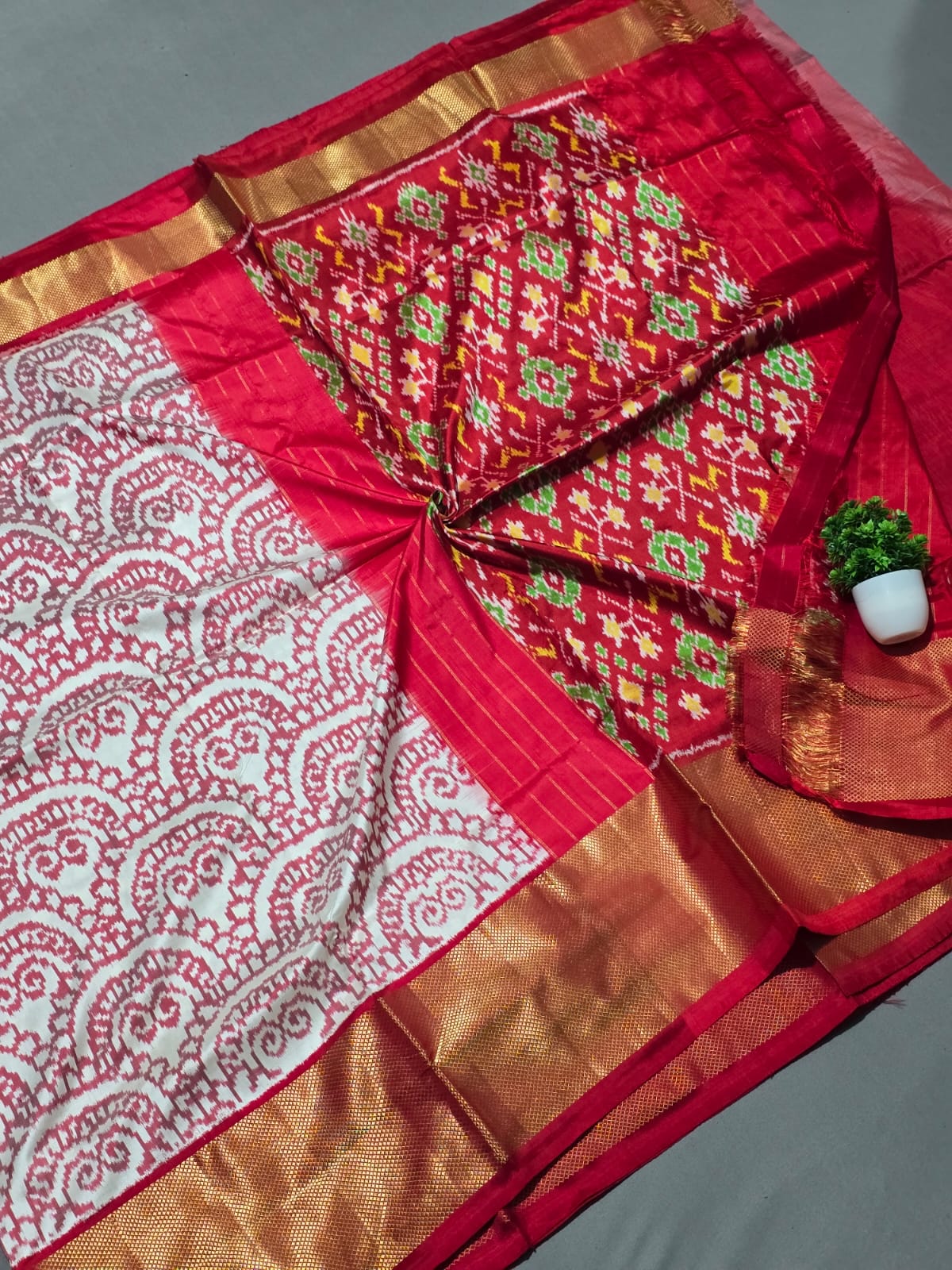 Simple Ikkat silk sarees 3 Simple Ikkat silk sarees - Image 3