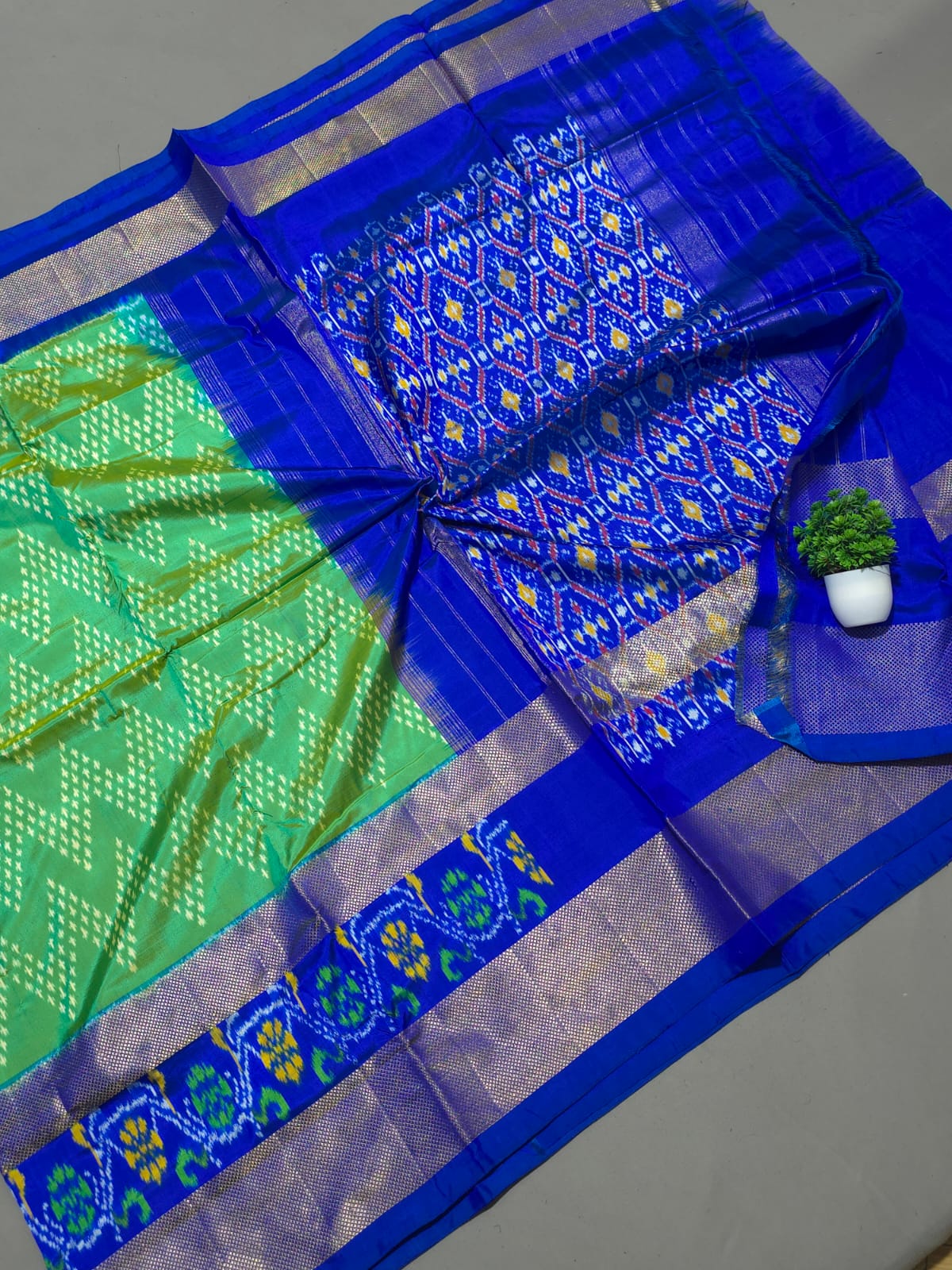 Simple Ikkat silk sarees 8 Simple Ikkat silk sarees - Image 8