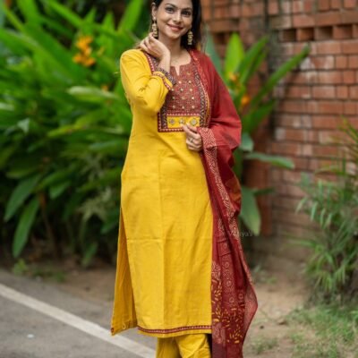 Cotton kurti sets