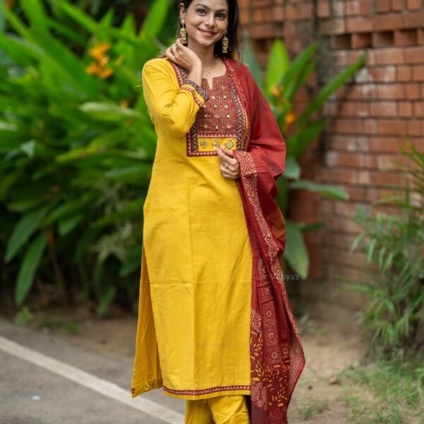 Cotton kurti sets