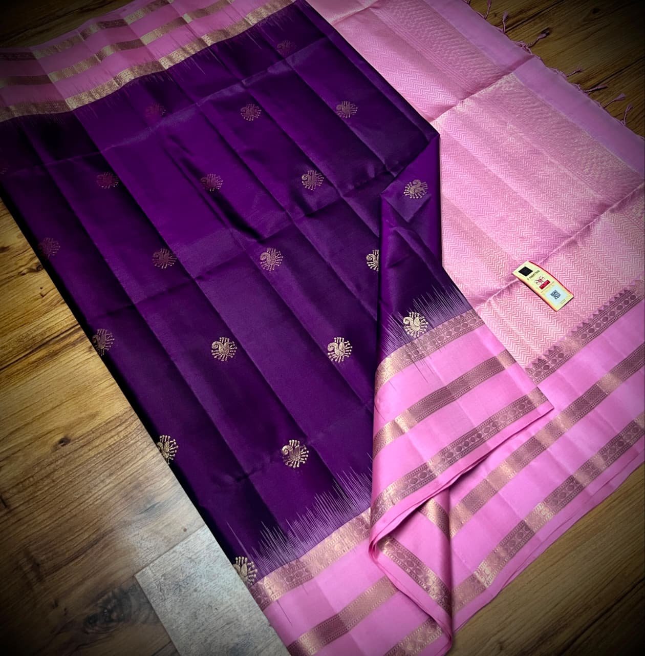 Exclusive Pure silk Handloom 4 Exclusive Pure silk Handloom - Image 4
