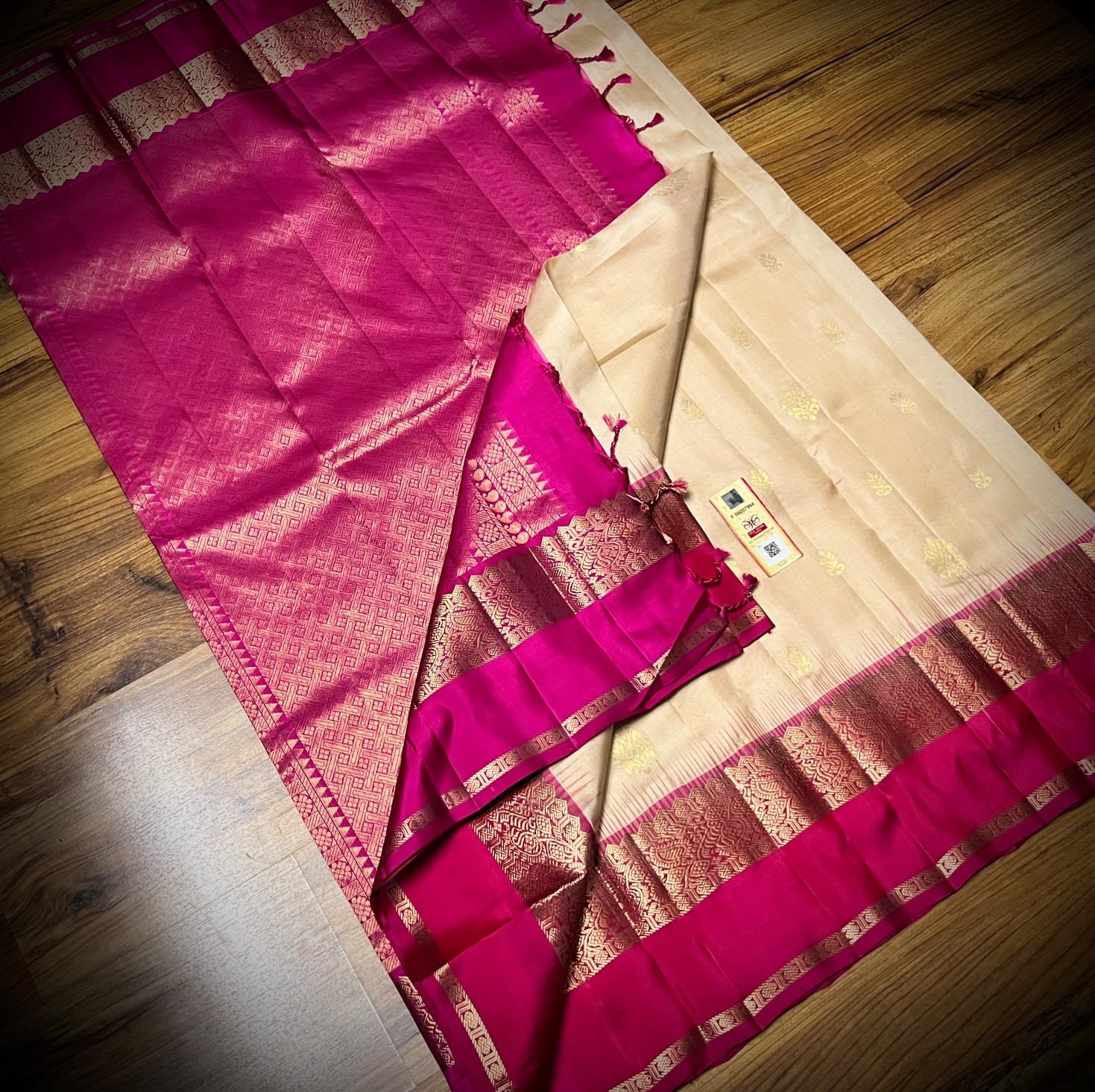 New Pure silk Handloom Saree 1 New Pure silk Handloom Saree
