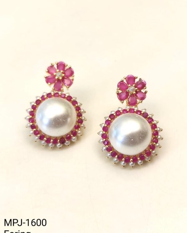 Exclusive Pearl Earings