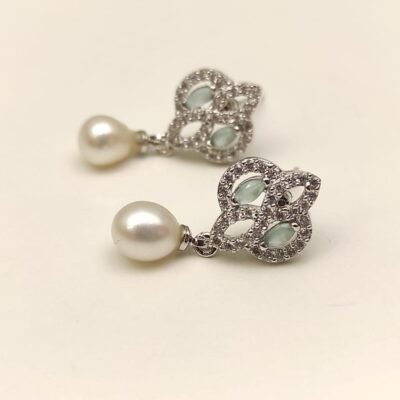 Beautiful Pearl Earings