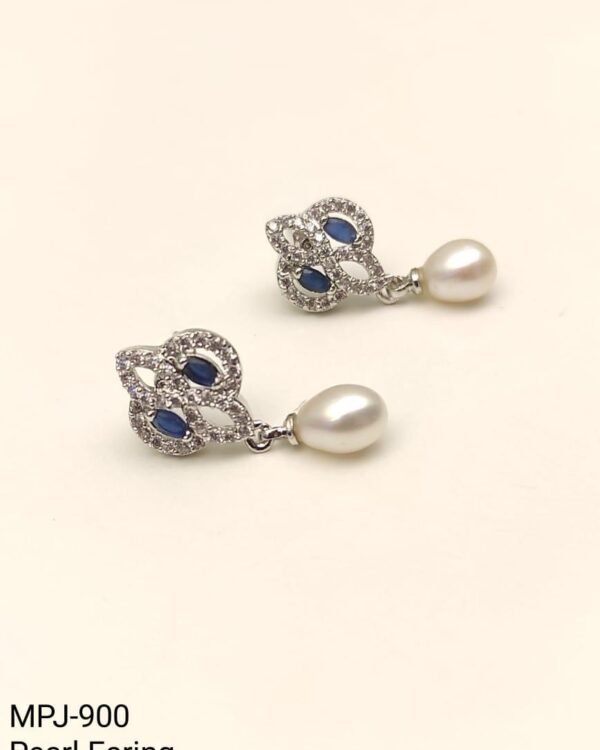 Special Pearl Earrings