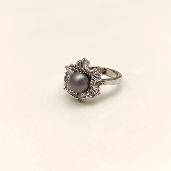 New Pearls Finger Ring Adjustable