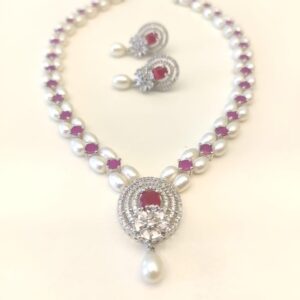 Beautiful Pearls Set