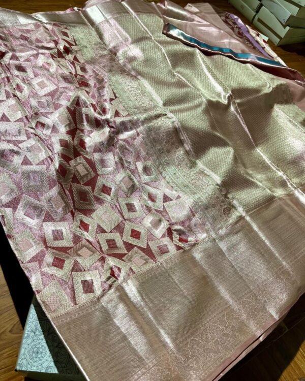 New Pure kanchipattu tissue 4d Meenakari brocade