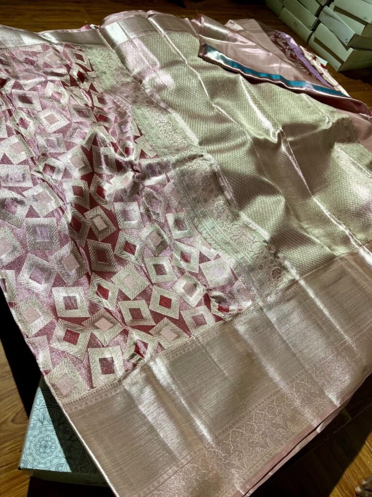 New Pure kanchipattu tissue 4d Meenakari brocade