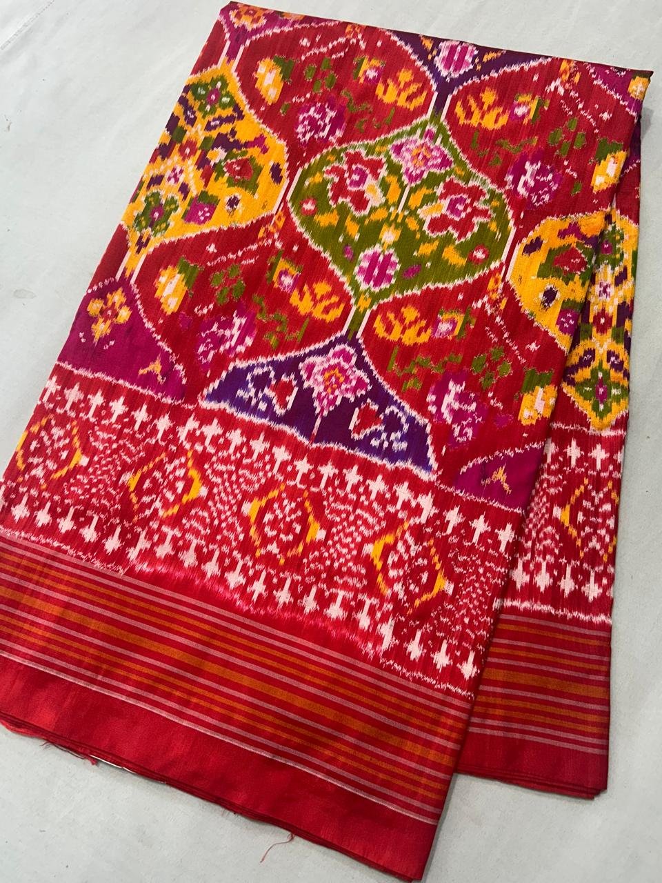 Best Pochampally ikkat silk sarees 4 Best Pochampally ikkat silk sarees - Image 4