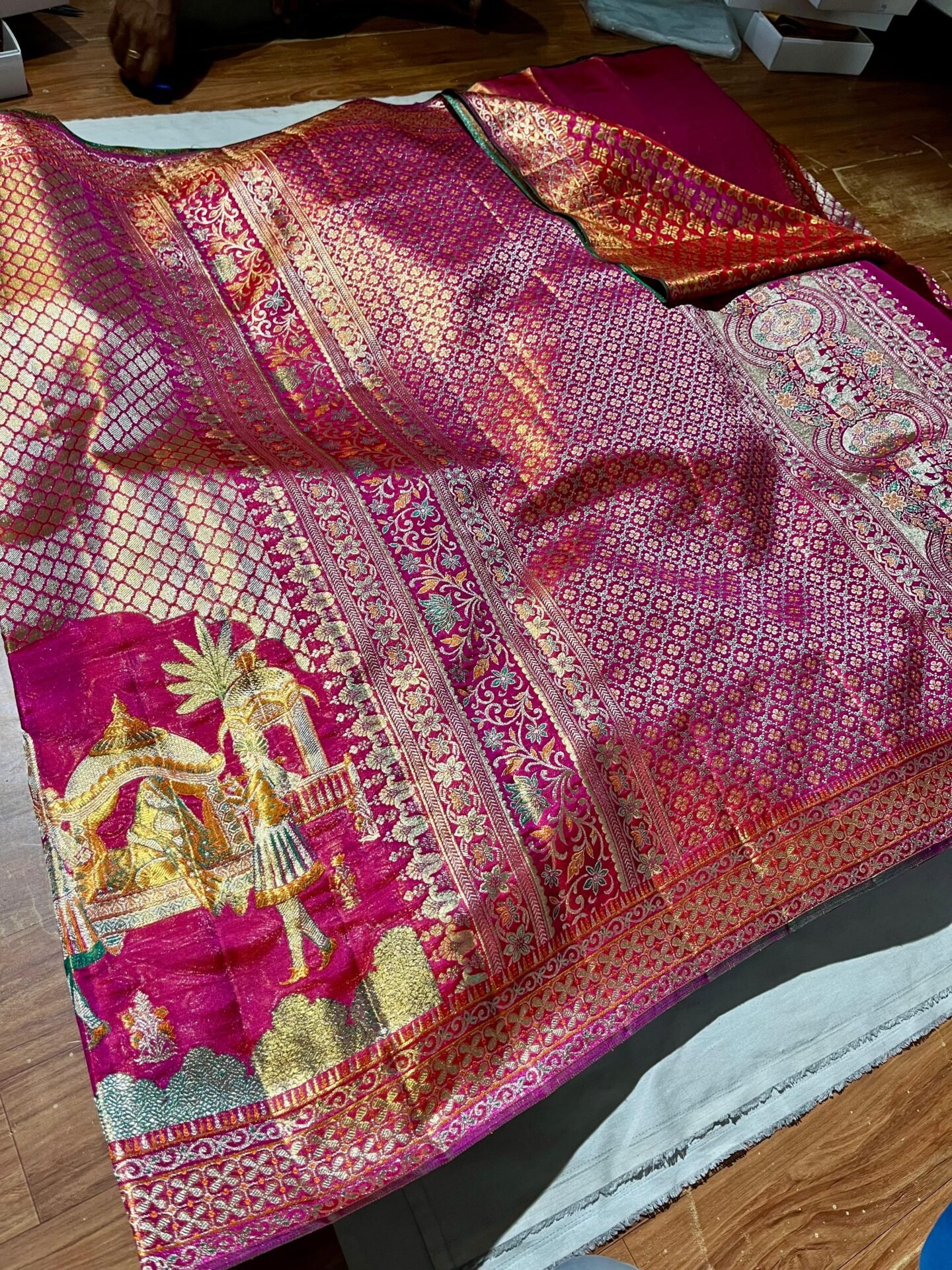 Pure kanchipattu resham double pallaki boarder with checks Meena work designs 3 Pure kanchipattu resham double pallaki boarder with checks Meena work designs - Image 3