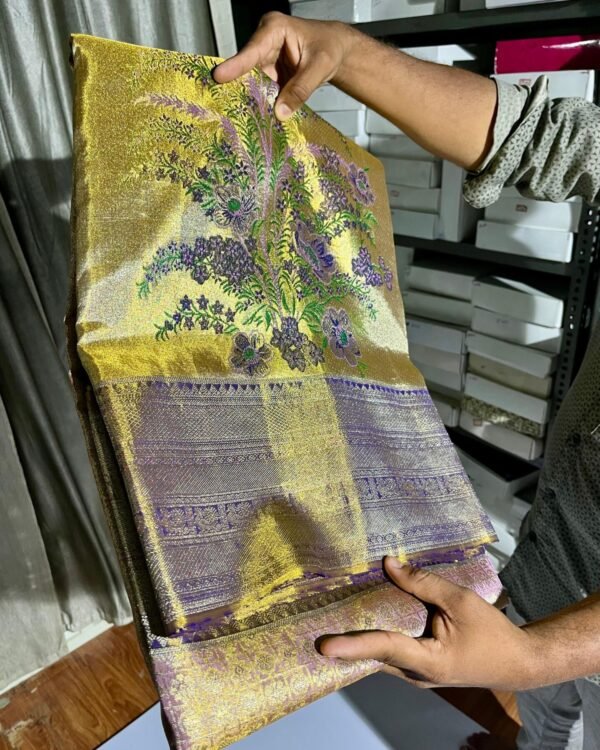Bridal wear pure kanchipattu tissue