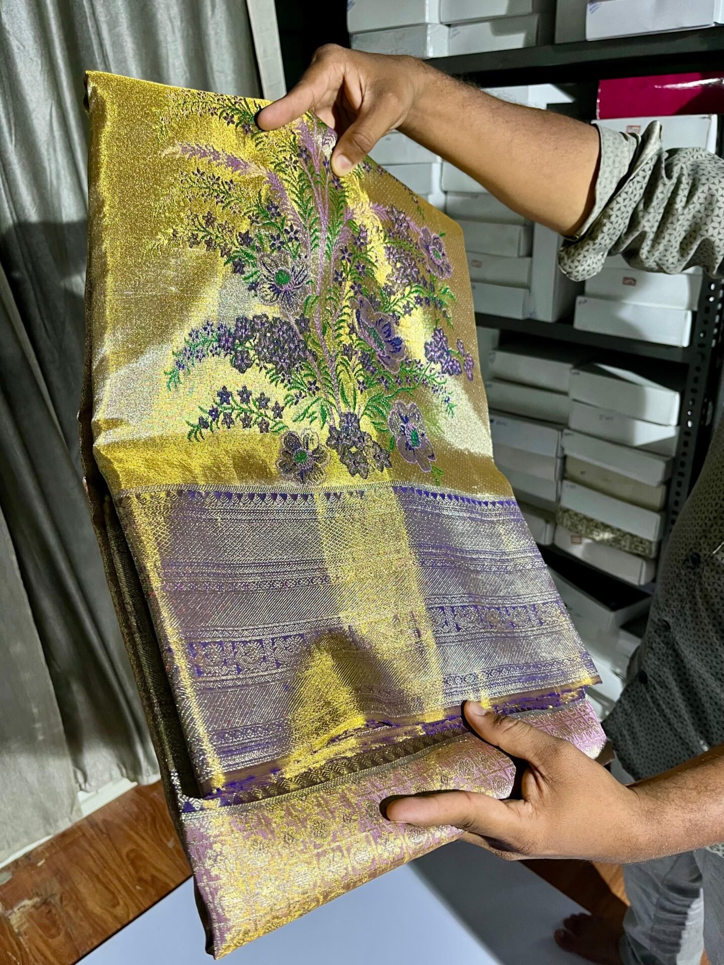 Bridal wear pure kanchipattu tissue