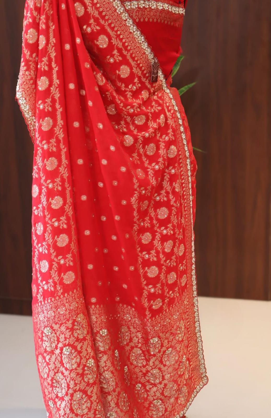 Red pure khaddi georgette saree 3 Red pure khaddi georgette saree - Image 3