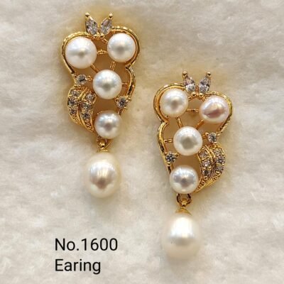 Pearl Earrings 