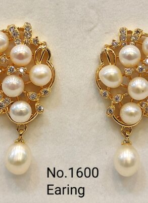 Premium Pearl Earrings