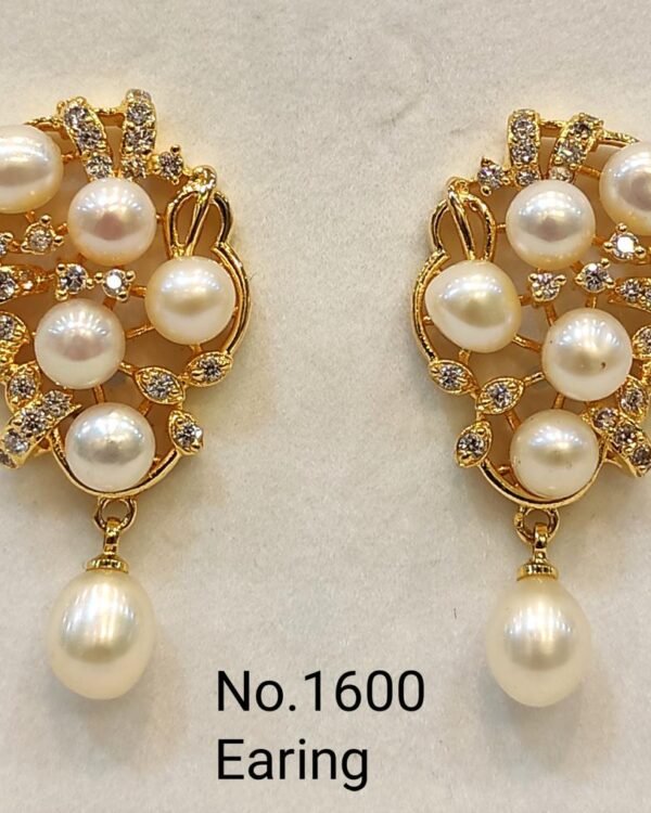 Premium Pearl Earrings