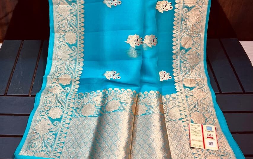 Buy Pure Handloom Banarasi Kora Silk Saree online 7 Pure Handloom Banarasi Kora Silk Saree