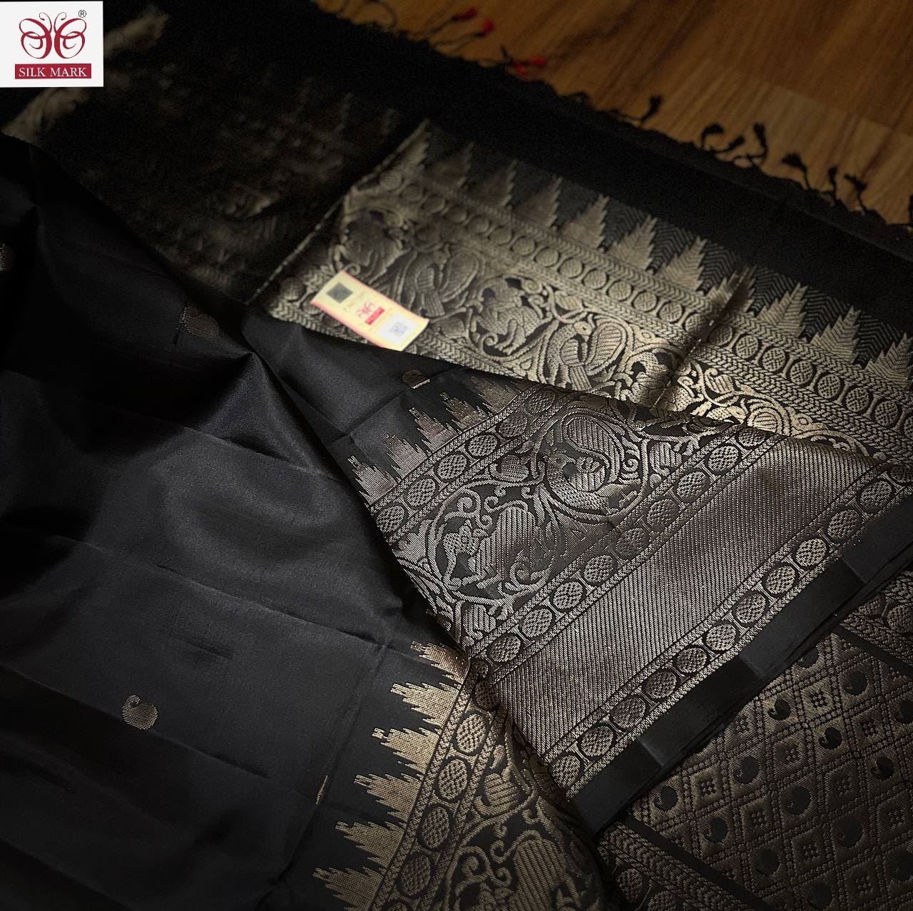 Pure silk Handloom Beautiful Turning work 7 Pure silk Handloom Beautiful Turning work - Image 7