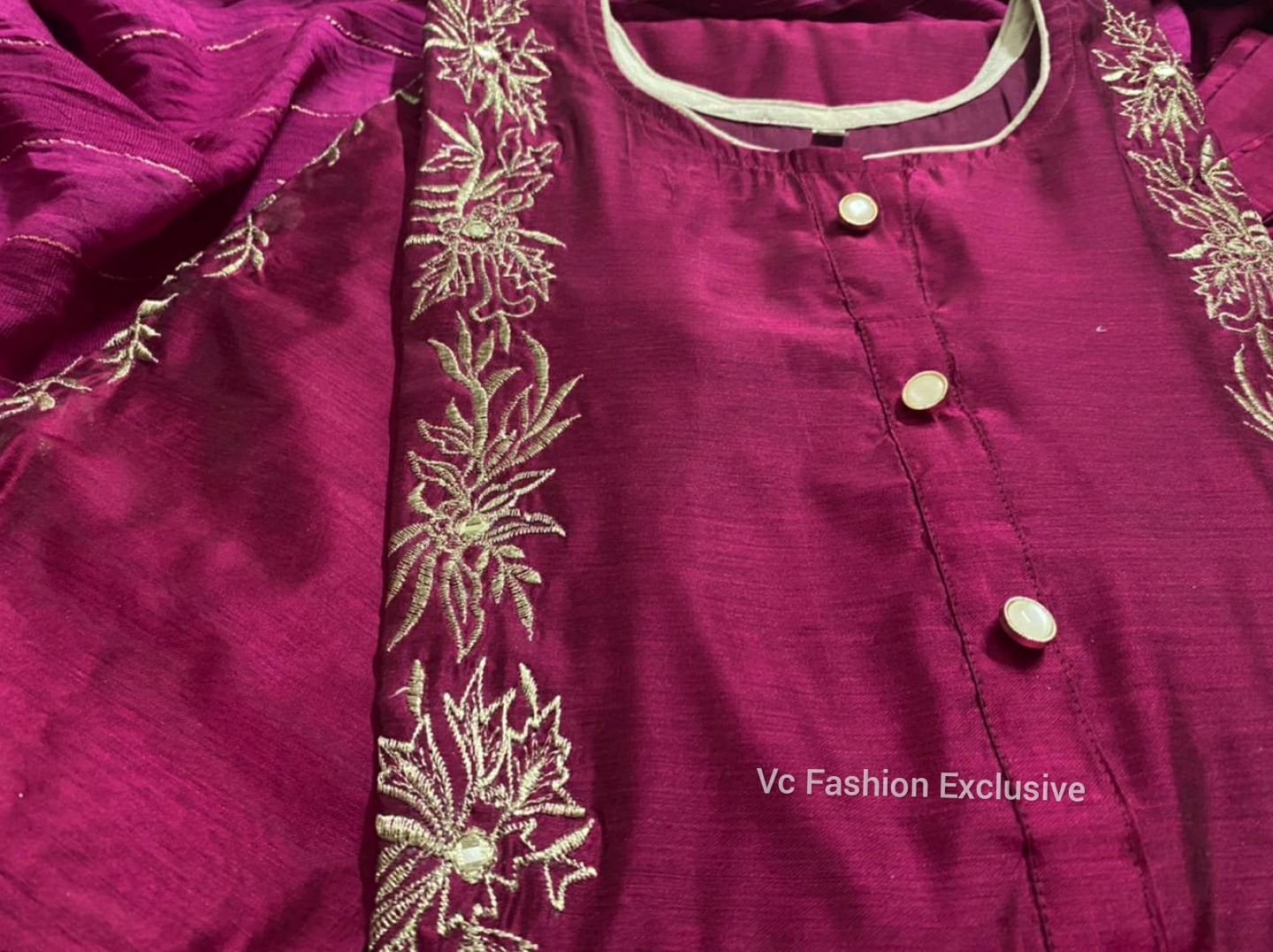 Elegant modal chanderi embroidery suit set 3 Elegant modal chanderi embroidery suit set - Image 3